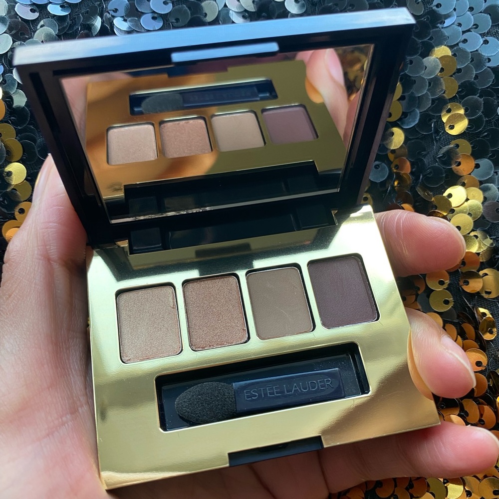 New Estée Lauder eyeshadow kit, Smokey eye palette mini. (travell friendly)